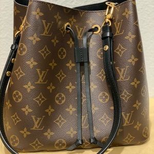 Auth Louis Vuitton Neonoe bag